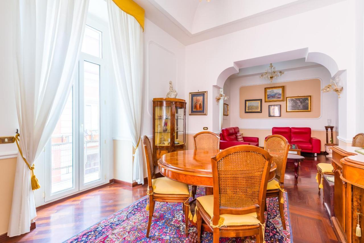 Grand Classic Apartment At San Martino By Napoliapartments Экстерьер фото