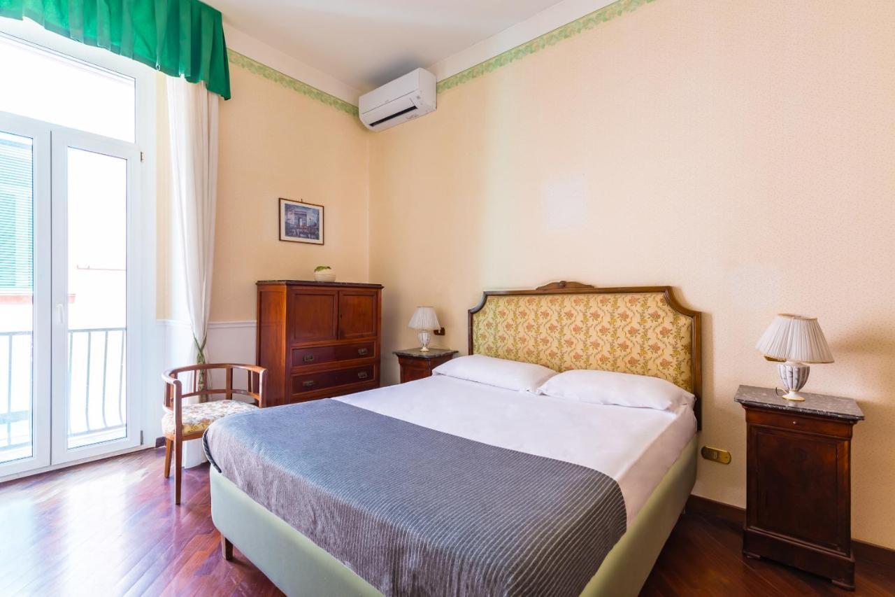 Grand Classic Apartment At San Martino By Napoliapartments Экстерьер фото